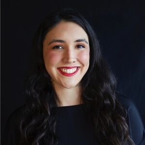 Meet your Posher, Daniela